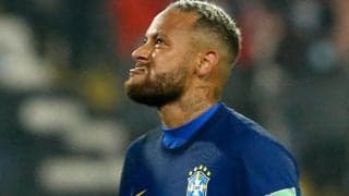 太り過ぎとの揶揄を一蹴!ブラジル代表ネイマールがインスタに上半身を公開、ムバッペらも反応