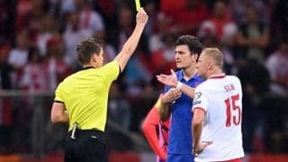 イングランドvsポーランドの一戦で小競り合い…グリクがウォーカーの喉の皮膚をつまむ