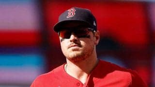 MLB公式も警告　補殺No1男がレーザー＆ミサイル2連発、ファン震撼「冗談だろ」