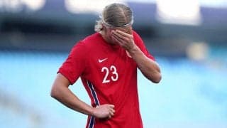 “怪物”ハーランドも時には絶好機を逃す…珍しいミスにドルトムントサポは「だから誰も入札しないでくれ、頼む」と祈る