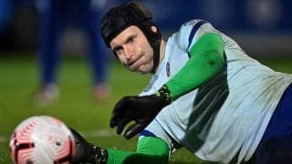 氷上でも好セーブ連発、元チェルシーGKチェフがアイスホッケーチームと再契約