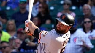 【MLB】ジャイアンツ選手の左胸に雑すぎる「C」マークを発見　米爆笑「適当に作った感満載」