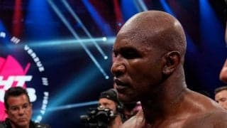 完敗ホリフィールドが判定に恨み節　初回TKOも「悪い判定」「傷ついていない。残念」