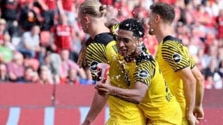 ドルトムントの18歳MFベリンガムがピッチ上で初ビール、感想は「好きじゃない」