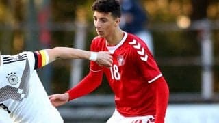 デンマーク2部で22歳FWが試合中に卒倒…ピッチ上で蘇生し現在は回復「周りにいる人を愛することを忘れないで」