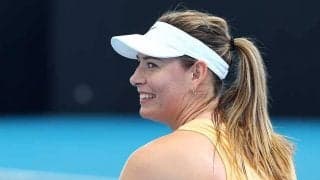 シャラポワ、白ドレスで全米OP観戦　婚約者と幸せそうな笑顔に反響「ゴージャスだね」