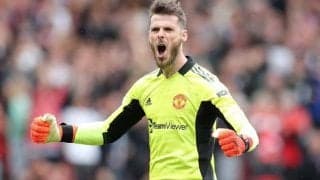 「初めてパパに会った」生後6カ月のデ・ヘアの娘ちゃんが父親の勇姿を真剣に見守る