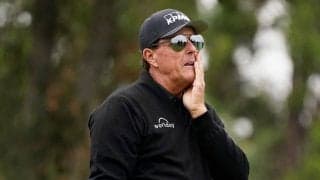 米ゴルフ選手、ボールを誤って拾ってしまった女性への粋な対応が話題「凄いお土産だ」