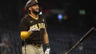 【MLB】マチャドとタティスJr.がベンチで激しく口論　ファンも騒然の“大喧嘩”の真相は？