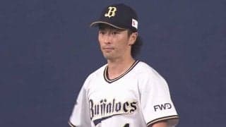 「今年から本格的に外野を始めた人の守備じゃない」完璧“空中キャッチ”に場内騒然