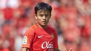 「イニエスタ級」「これはエグい」　久保建英、囲まれても華麗なダブルタッチで打開