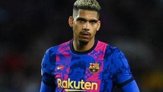 らしくないパワープレーでなんとかドローのバルサ、土壇場同点弾のアラウホが明かす「ピケをFWとしては練習していない」