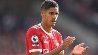 ヴァラン、去就揺れるポグバに「ここに長くいて」　マグワイアとのコンビにも言及