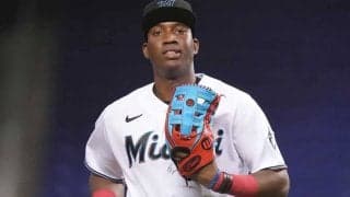 【MLB】グラブなしで外野フライを捕球　打者呆然のミラクルに米仰天「捕った後の顔がいいね」