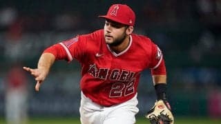【MLB】「画面の外からボールきてて草」エンゼルス名手の“突如消えた美技”にファン称賛
