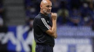 横浜FMがマスカット監督に疑惑の目が向けられた笛系音の妨害行為に声明、映像分析含め事実確認できず