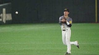 「まじで一生語り継がれるべきプレー」大窮地での“低空キャッチ”に「鳥肌立った」