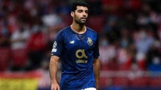 鋭い弾道の目の覚めるようなロングシュート!　昨季UEFA最優秀ゴール賞のタレミが今季も見せた