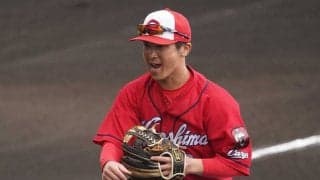 2段ジャンプからフェンス激突…空飛ぶ“超絶美技”をファン絶賛「ガチでえぐい」