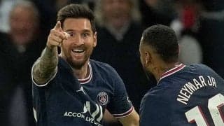 メッシがセンター　移籍初ゴール直後、舞台裏の“銀河系3ショット”に反響「最高の3人」