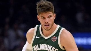 ネッツの選手育成コーチに就任したカイル・コーバーに好影響を受けるクラクストン