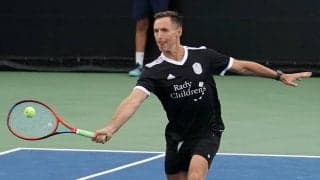 元NBAスターのナッシュ氏がテニスの腕前を披露[サンディエゴ・オープン]