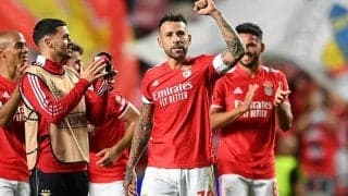 オタメンディ、バルサ新10番を嘲る？　ファウル受けた直後のリアクション話題