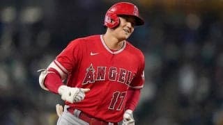 【MLB】大谷翔平、今季最後の本塁打で生まれた名場面に反響「良い写真」「背中がカッコええ」