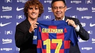 グリーズマンの横に“のび太”君のプレートが…アトレティコサポーターがバルセロナの前会長を皮肉る