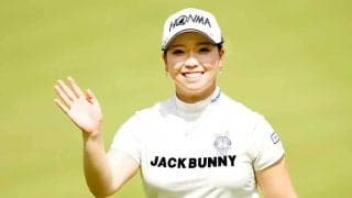 21歳女子ゴルファーが“全身ドラえもんウェア”着用　JLPGAが「可愛すぎる」1枚を公開