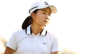 高3佐藤心結、前半終えて10アンダー単独首位　史上8人目アマV＆プロテスト免除なるか