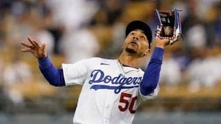 【MLB 地区S】くるりんぱ→143キロ“鬼返球”　どストライク大遠投が「ちょっと凄すぎて理解できない」