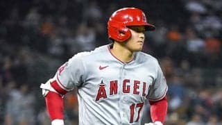 大谷翔平、敵地バットボーイも魅了　思わずハイタッチの40号が話題「面白い」「粋だ」【今季の二刀流】