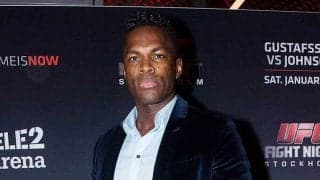 K-1ボンヤスキーが結婚していた　美人妻と見つめ合うウェディング2ショット公開