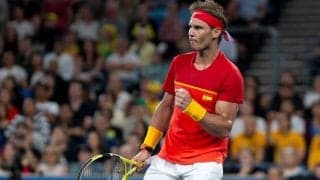 ナダルとティームがコートで練習を再開！