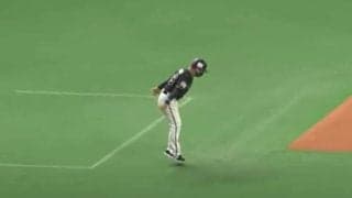 コーチがまさかの“ブレイクダンス”　キレある動きにファン「笑いが止まらん」