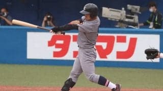 負けられない首位攻防戦　打線がつながり逆転勝利を挙げる／立大１回戦