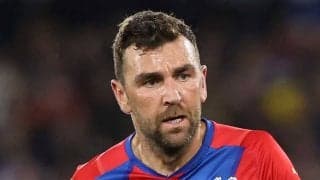 敵の足をダイレクトシュート　“悪質ファウル”の決定的1枚に海外波紋「これ狙ったな」