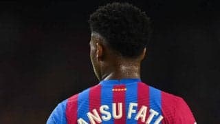 アグエロもファティの才能に感服「成長を妨げてはいけない」