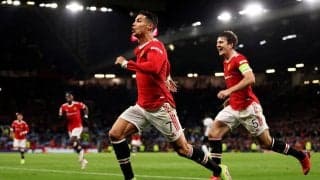 「ロナウド後ろ！」間一髪セーフ、勝利の余韻に浸るC・ロナウドの背後から乱入者がグングン迫る衝撃映像