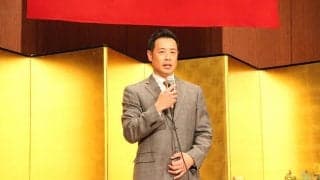 巨人・亀井善行が引退会見　決断は5月、股関節など故障に耐え「完治することがなかった」