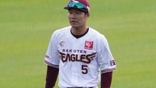 横から“打球強奪”に遊撃も「笑っちゃってる」　瞬間移動の「ショート前三ゴロ」