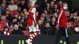 相手に蹴られ負傷のサカ、アルテタ監督が状態を語る「まだトレーニングをしていない」