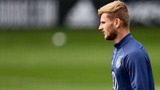 大量リードの試合中も険しい表情のヴェルナー、スタッフからの差し入れも拒否