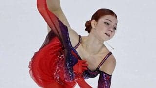 真っ赤なトルソワ、3AなしでSP首位　米記者は進化実感「パワー向上」「バタつきない」