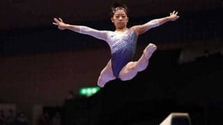 世界体操で日本人67年ぶり快挙、18歳芦川うららが平均台金メダル　村上茉愛も銅メダル