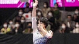 村上茉愛、涙の4年ぶり世界体操V！　引退示唆の25歳女子エース、満身創痍も床運動金