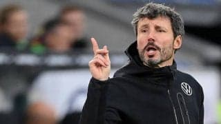 ヴォルフスブルク、今季招へいのファン・ボメル監督をスピード解任…本人も無念さ隠さず