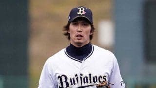 フェンス際でオリ外野手が「浮いている」　空中停止にファン驚き「まじ叫んだ」