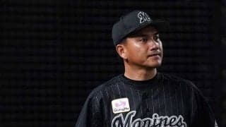 ロッテ16年連続V逸決定…　8回に勝ち越し許した3番手の佐々木千は涙を流す